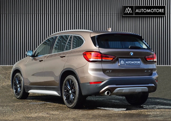 BMW X1 cena 119900 przebieg: 57000, rok produkcji 2019 z Zdzieszowice małe 497